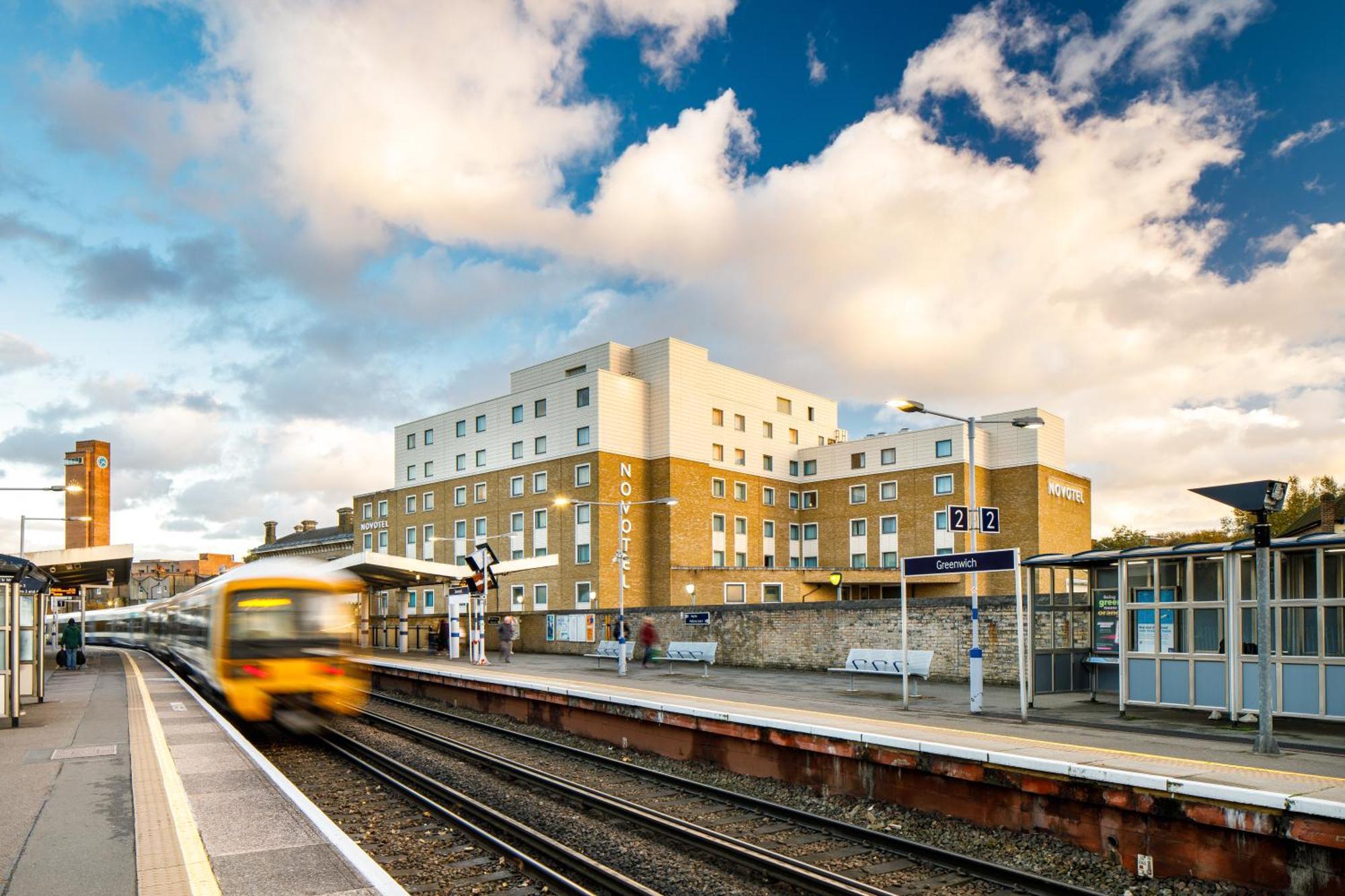 Novotel London Greenwich Exterior foto